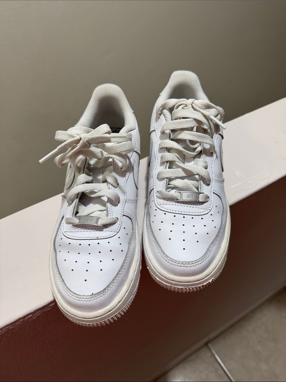 Nike Kids White Low-Top Sneakers